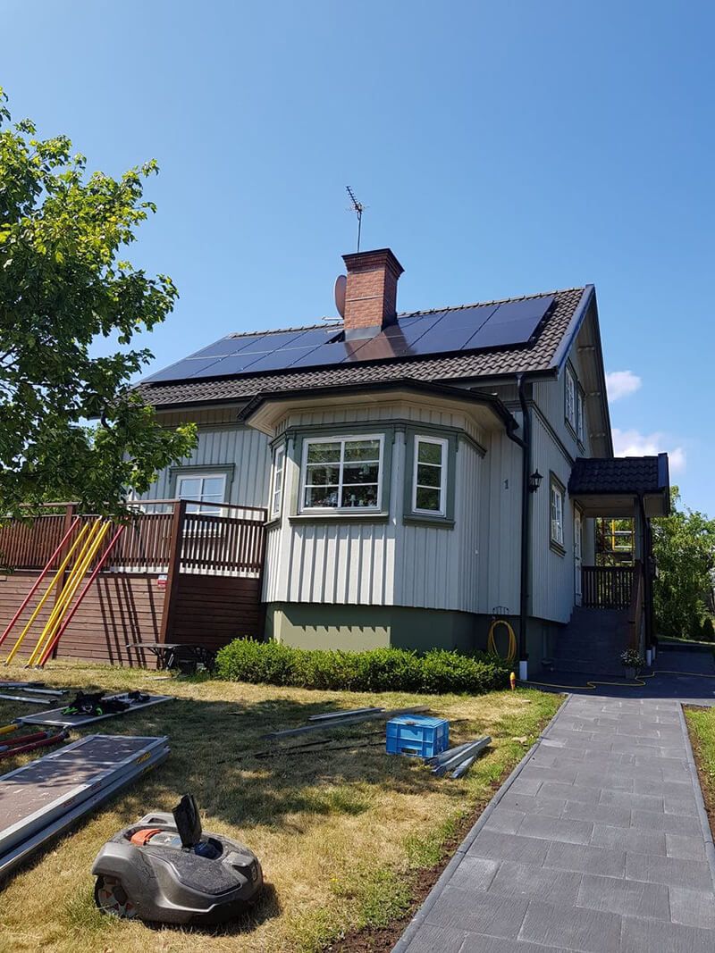 Solceller hus tak Elinstallation Elcentralen Oskarshamn